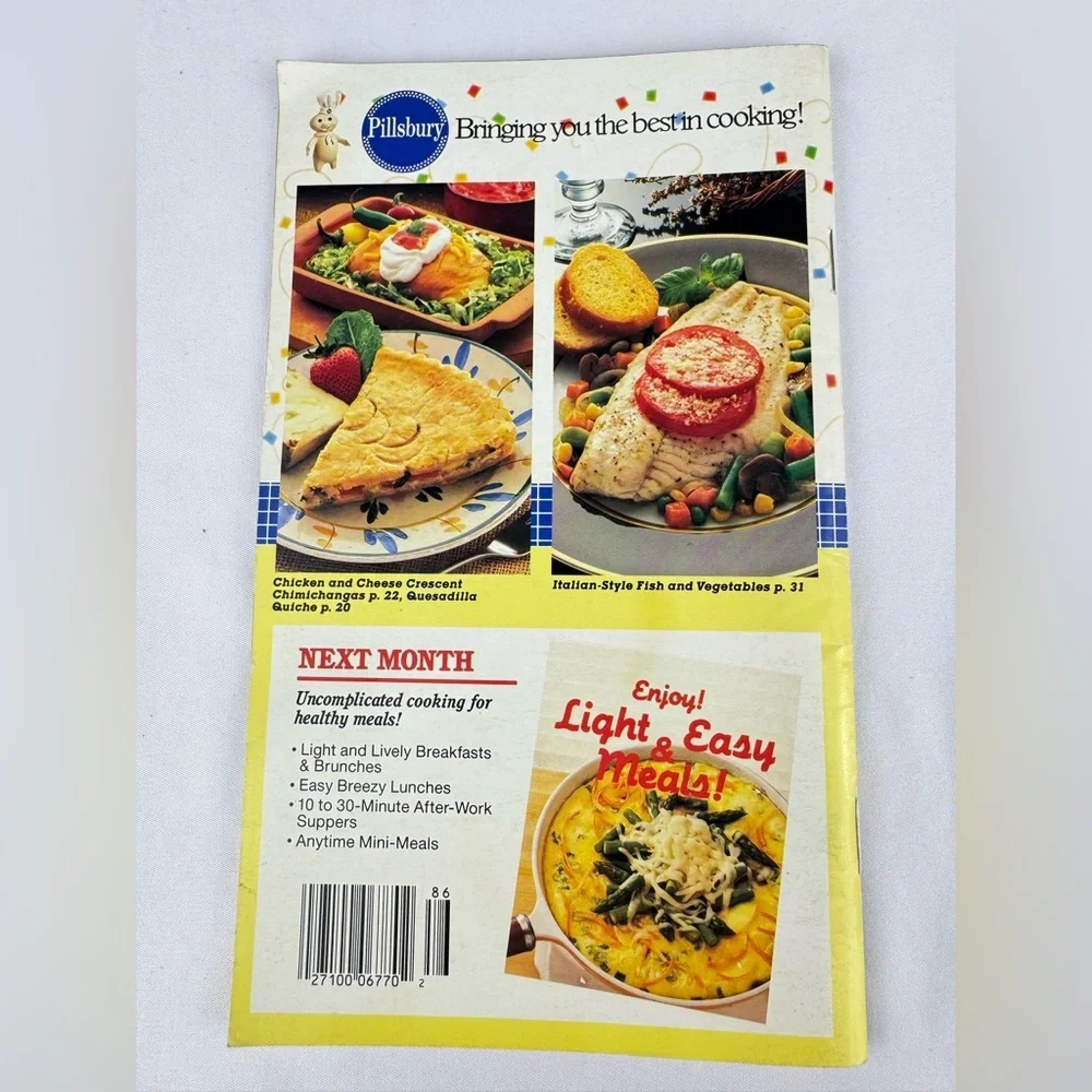 Pillsbury Classic Cookbooks “Bake Off” Special Edition 1988 Check Stand Book